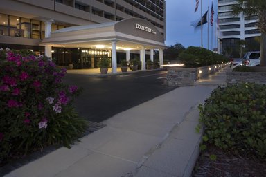 Hotel DOUBLETREE BY HILTON JACKSONVILLE RIVERFRONT