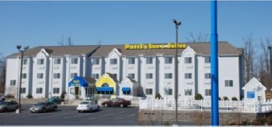 Hotel PATTIS INN AND SUITES