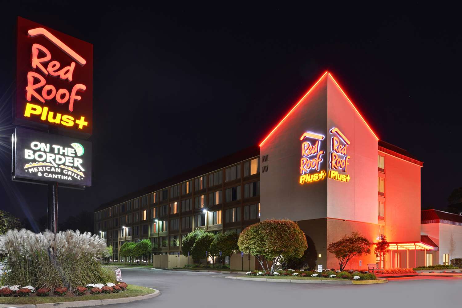 Hotel RED ROOF PLUS+ BOSTON-WOBURN