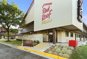 Hotel RED ROOF PLUS+ BALTIMORE-WASHINGTON DC/BW PARKWAY