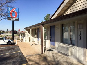 Hotel MOTEL 6 FENTON MO