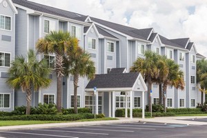 Hotel MICROTEL INN & SUITES BY WYNDHAM SPRING HILL/WEEKI WACHEE