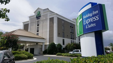 Hotel HOLIDAY INN EXPRESS & SUITES WILMINGTON-UNIVERSITY CTR