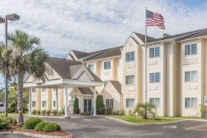 Hotel MICROTEL INN & SUITES BY WYNDHAM CAROLINA BEACH