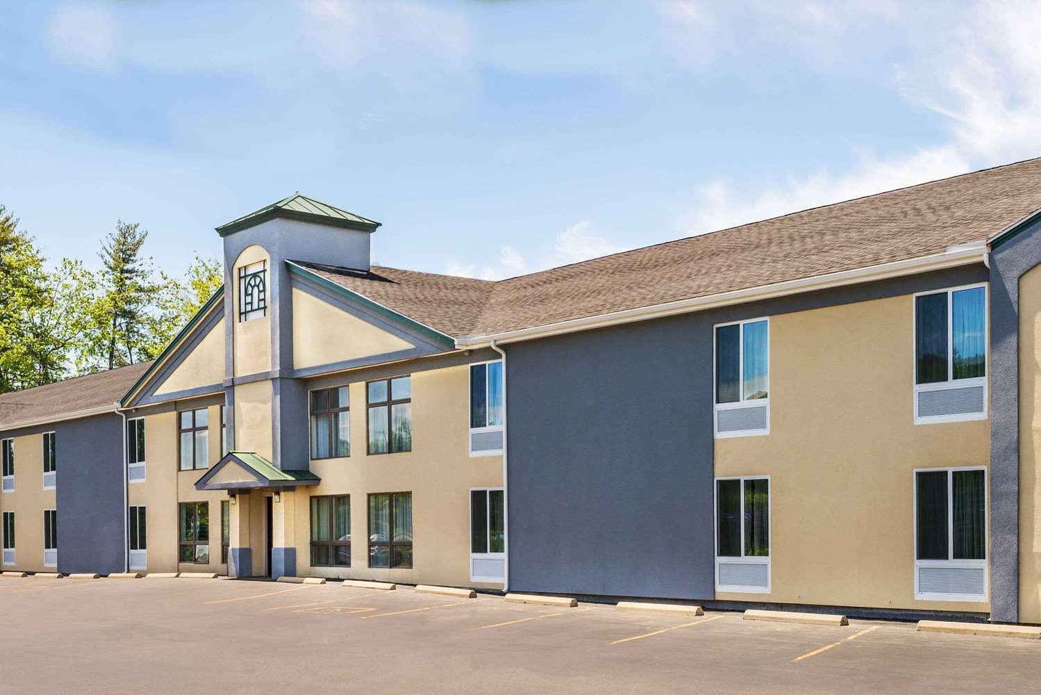 Hotel DAYS INN LEBANON/HANOVER