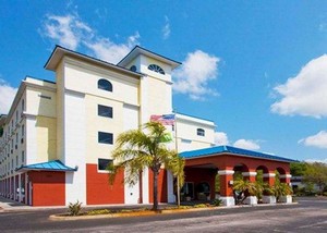 Hotel QUALITY INN WESLEY CHAPEL
