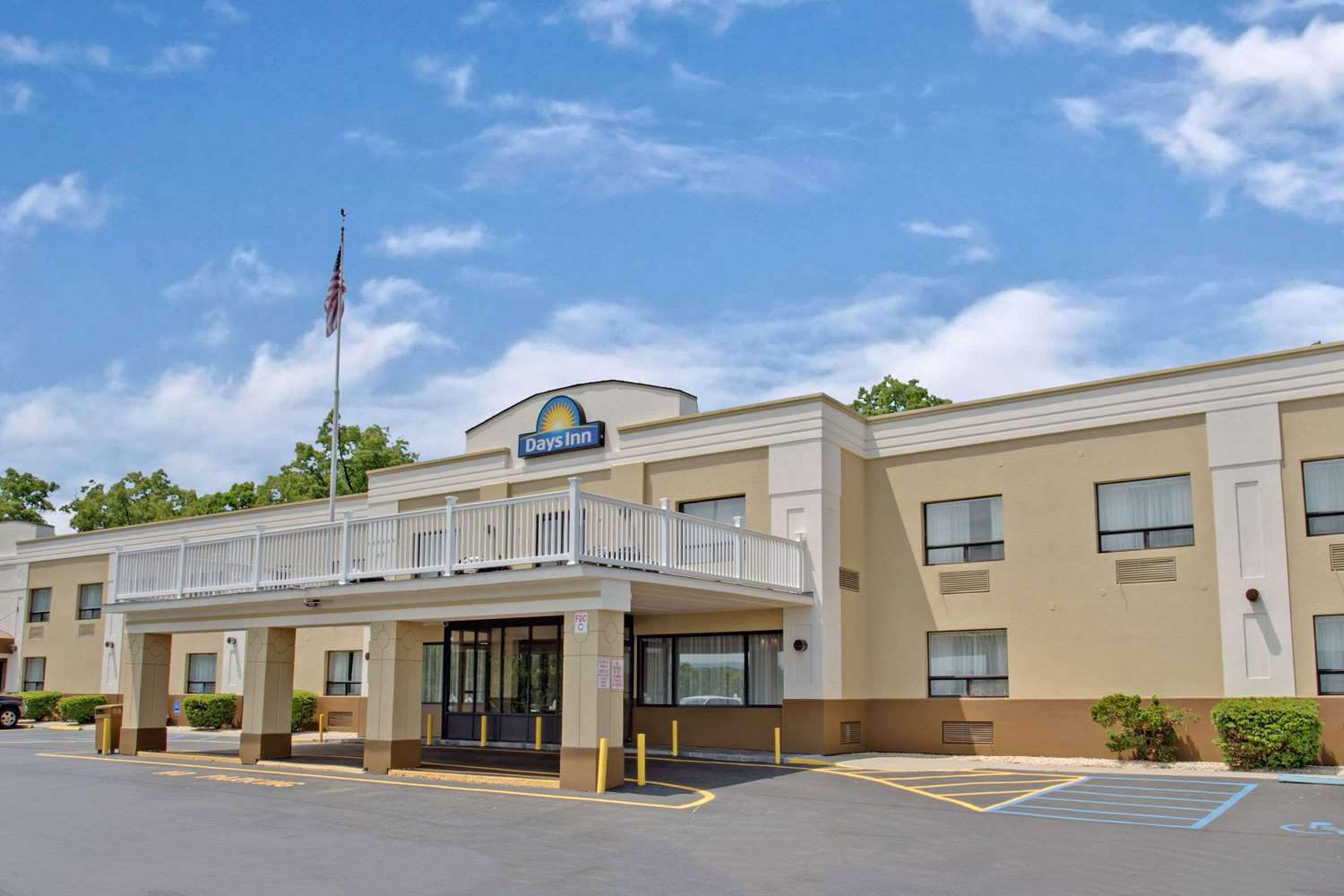 Hotel DAYS INN NEWBURGH WEST POINT/STEWART INTL AIRPORT