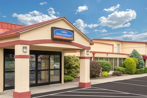 Hotel HOWARD JOHNSON INN SAUGERTIES