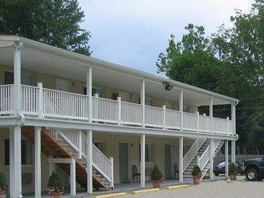 Hotel RED CARPET INN AND SUITES NEW MILFORD