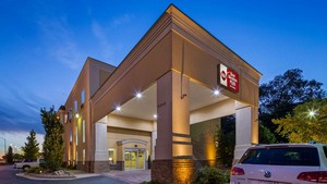 Hotel BEST WESTERN PLUS EASTGATE INN & SUITES