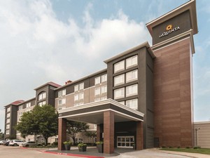 Hotel LA QUINTA INN & SUITES ARLINGTON NORTH 6 FLAGS DR