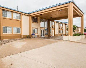 Hotel ECONO LODGE BLACKWELL - I-35