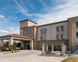 Hotel QUALITY INN & SUITES