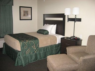 Hotel OAK TREE INN BRUNSWICK