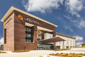 Hotel LA QUINTA INN & SUITES WICHITA NORTHEAST