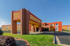 Hotel QUALITY INN SOUTH