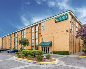 Hotel QUALITY INN & SUITES