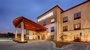 Hotel BEST WESTERN PLUS AUSTIN AIRPORT INN & SUITES