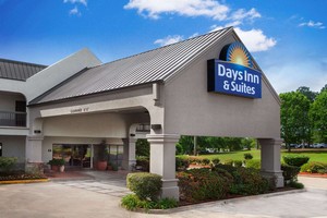 Hotel DAYS INN AND SUITES TYLER