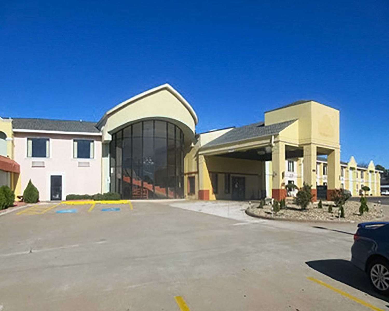 Hotel ECONO LODGE INN & SUITES TYLER