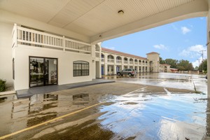 Hotel MOTEL 6 CANTON TX