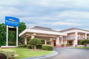 Hotel BAYMONT BY WYNDHAM MOBILE/ I-65