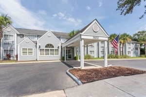 Hotel MICROTEL INN & SUITES BY WYNDHAM GULF SHORES