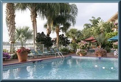 Hotel INN ON THE LAKES