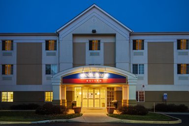 Hotel CANDLEWOOD SUITES WINDSOR LOCKS BRADLEY ARPT