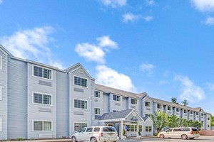 Hotel DAYS INN STURBRIDGE