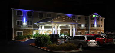 Hotel HOLIDAY INN EXPRESS LUDLOW - CHICOPEE AREA