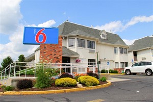 Hotel MOTEL 6 HARTFORD - ENFIELD
