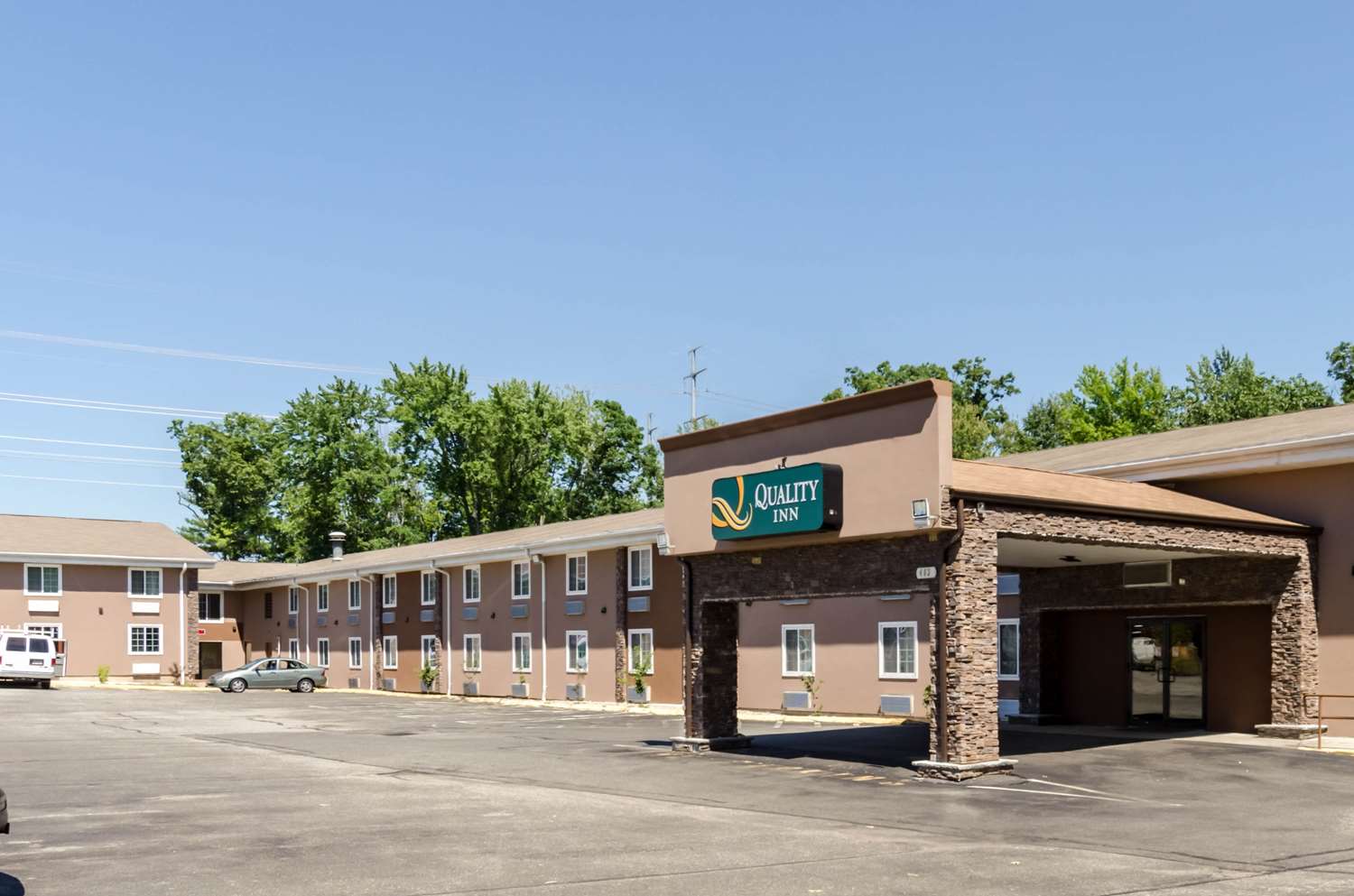 Hotel QUALITY INN CHICOPEE-SPRINGFIELD