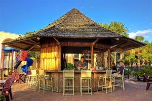 Hotel MAINGATE LAKESIDE RESORT