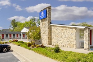Hotel AMERICAS BEST VALUE INN AND SUITES CONYERS