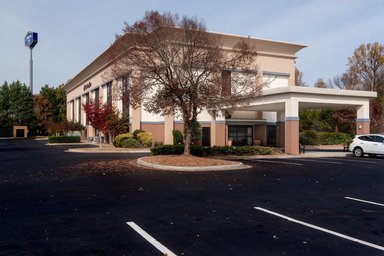 Hotel HAMPTON INN COMMERCE