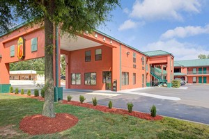 Hotel SUPER 8 BY WYNDHAM GAINESVILLE
