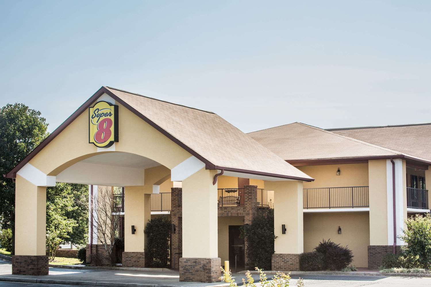 Hotel SUPER 8 LAVONIA