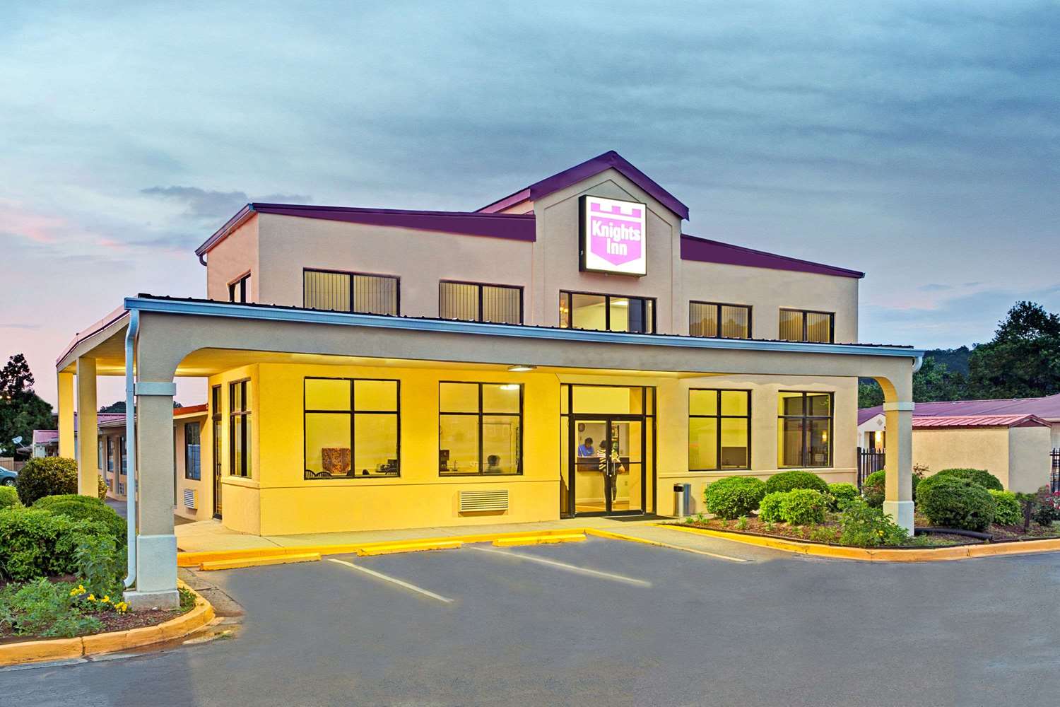 Hotel KNIGHTS INN CARTERSVILLE
