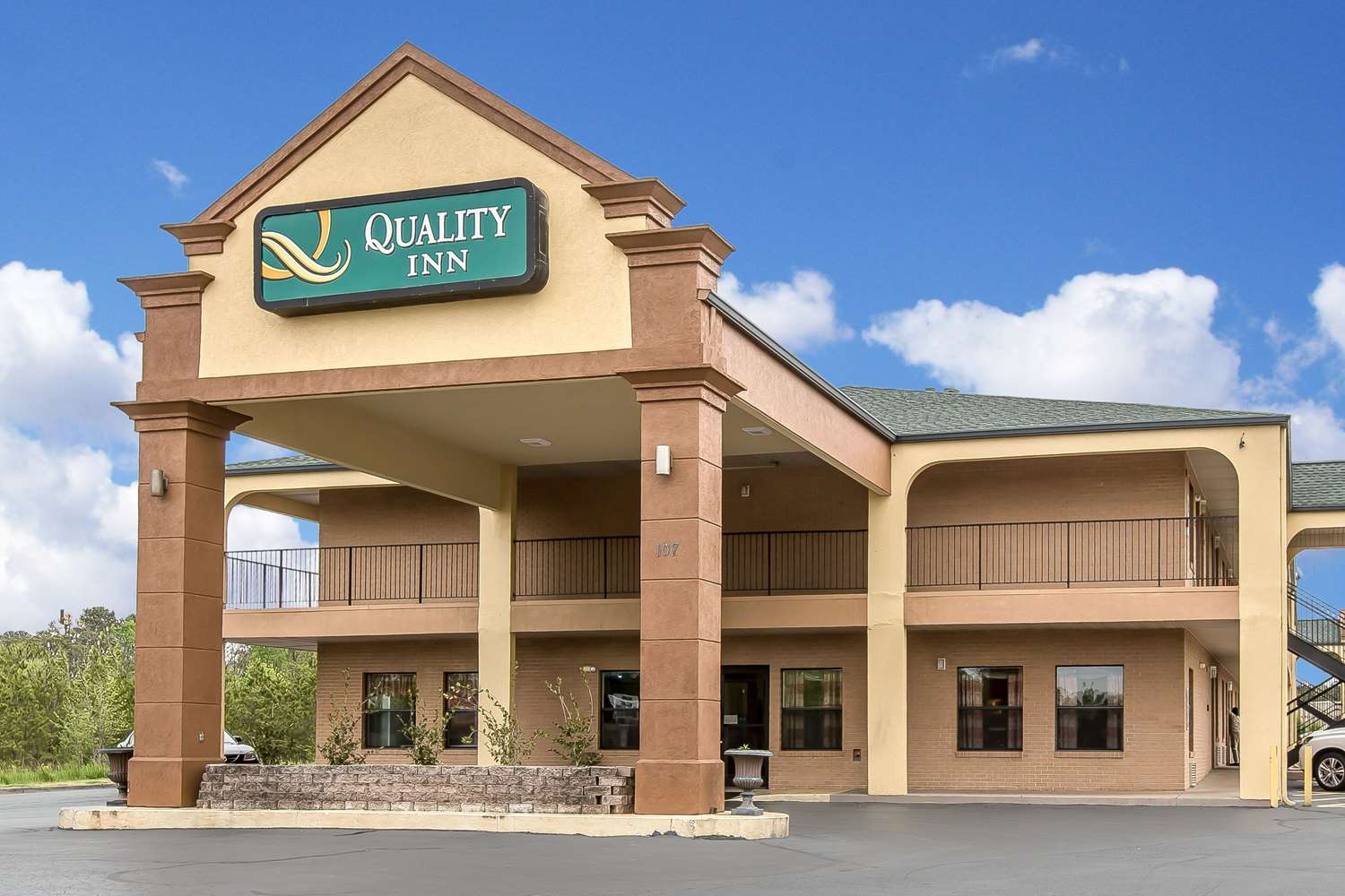 Hotel QUALITY INN ADAIRSVILLE