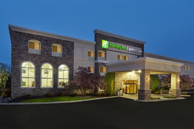 Hotel HOLIDAY INN EXPRESS & SUITES CHICAGO-LIBERTYVILLE