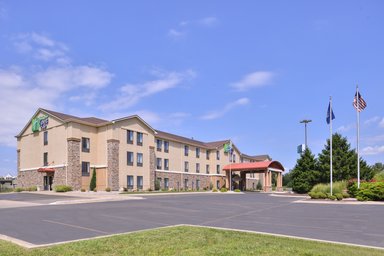 Hotel HOLIDAY INN EXPRESS & SUITES TOPEKA WEST I-70 WANAMAKER