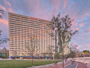 Hotel HILTON LEXINGTON-DOWNTOWN