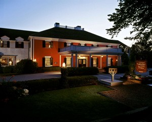 Hotel DAN I WEBSTER INN AND SPA