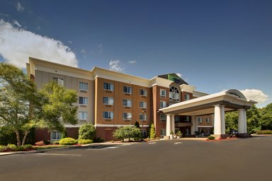 Hotel HOLIDAY INN EXPRESS & SUITES MIDDLEBORO RAYNHAM
