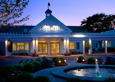 Hotel SEA CREST BEACH HOTEL