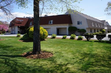 Hotel THE ADMIRALTY INN AND SUITES