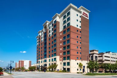 Hotel HAMPTON INN - SUITES NATIONAL HARBOR-ALEXANDRIA AREA