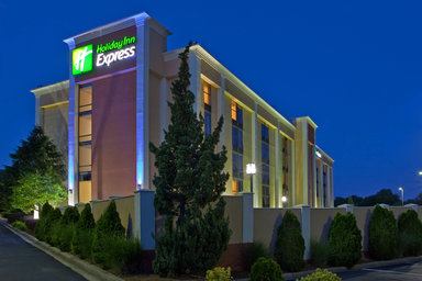 Hotel HOLIDAY INN EXPRESS WASHINGTON DC EAST-ANDREWS AFB