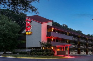 Hotel RED ROOF PLUS+ WASHINGTON DC-ALEXANDRIA